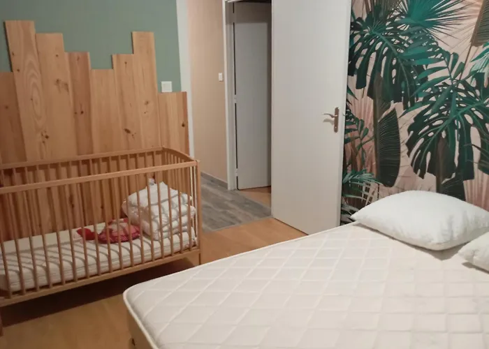 La Colline De Pam Apartmán