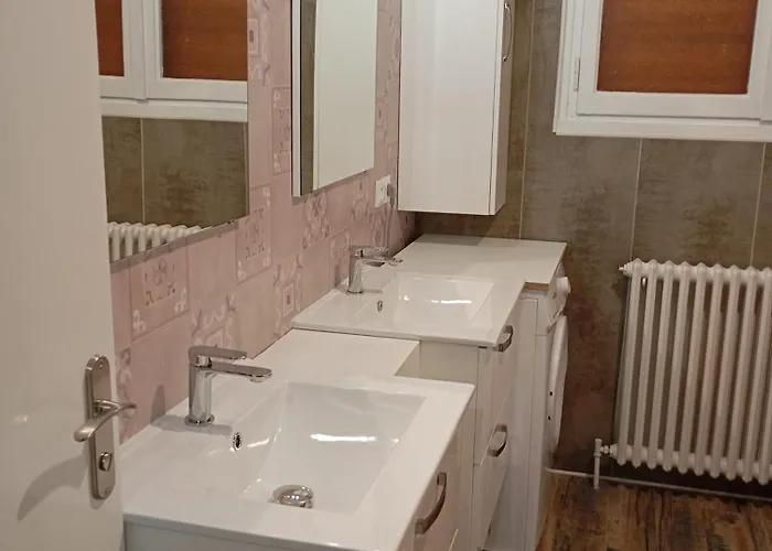 La Colline De Pam Apartmán